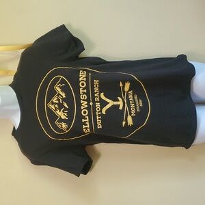 Woman's small Yellowstone tshirt